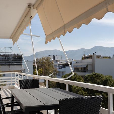 Luxurious 3-Bedroom Seaside Retreat Fully Renovated In 2025 أثينا المظهر الخارجي الصورة